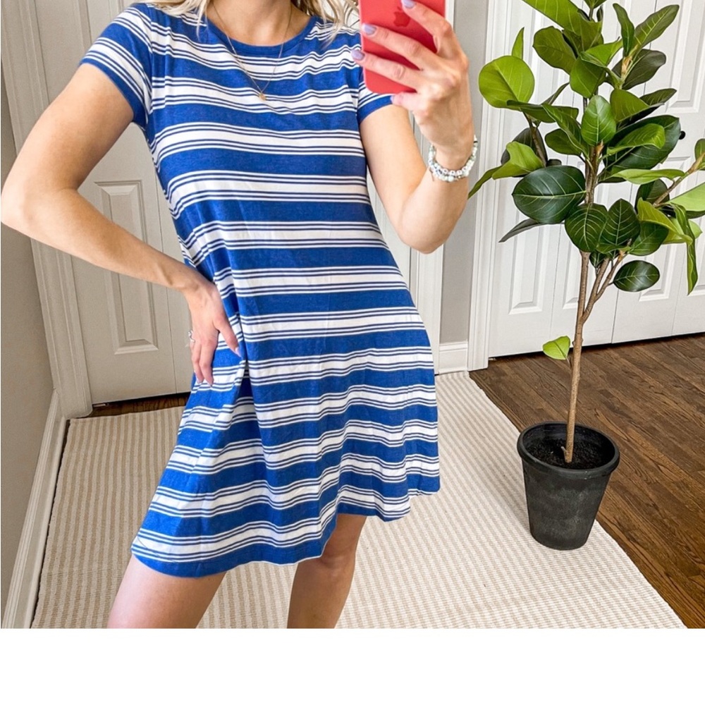 Vineyard Vines short sleeve striped tshirt dress